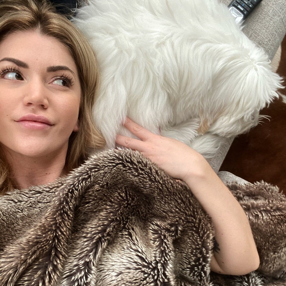 Meet your Posher, Melanie